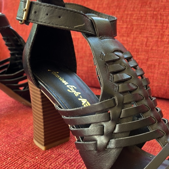 American Eagle Black Block Heel Strappy Sandals - Picture 6 of 8